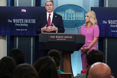 White House gets defensive when asked if Xi and Trump have talked about the future of tariffs