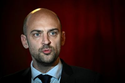 France Accuses Russian Military Intelligence Of Cyberattacks