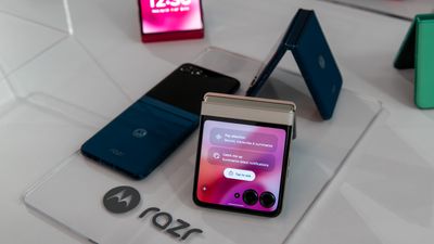 Motorola's Razr 2025 is making me and my Razr Plus 2023 jealous — and that's impressive