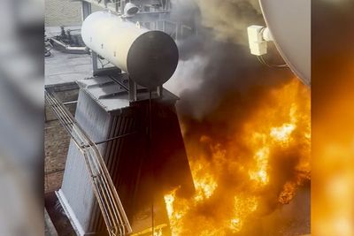 Flames engulf Maida Vale electrical substation in eyewitness video