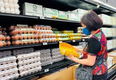 US Consumer Confidence Hits Lowest Level Since Onset Of Pandemic