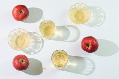 Martinelli's recalls its apple juice