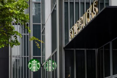 Starbucks hatches new plan to cut customers’ waiting times