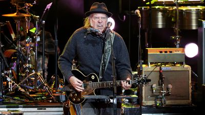 “If you’re a fascist, get a Tesla”: Neil Young debuts new song that takes aim at Elon Musk