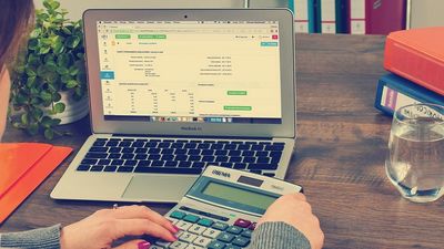 The IT challenge of real-time e-invoicing amid compliance shifts