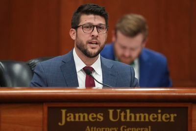 Federal judge says local police must follow order to halt enforcement of Florida immigration law