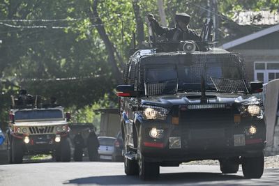 Pakistan minister warns of possible Indian military strike in 24-36 hours