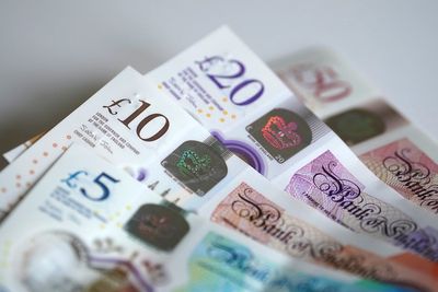 Businesses could be forced to accept cash under new rules, MPs warn