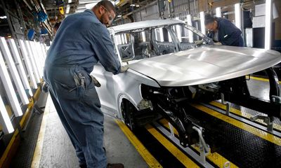 Trump reveals plans to ease tariff impact on US carmakers
