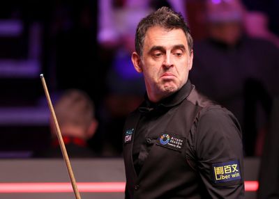 What time is Ronnie O'Sullivan playing at World Snooker Championship today? TV channel and live stream