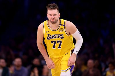 Luka Doncic pays to restore defaced mural of Kobe and Gigi Bryant in Los Angeles