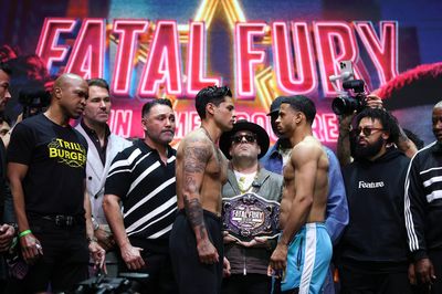 Garcia vs Romero: Fight time, undercard, latest odds, prediction, ring walks tonight