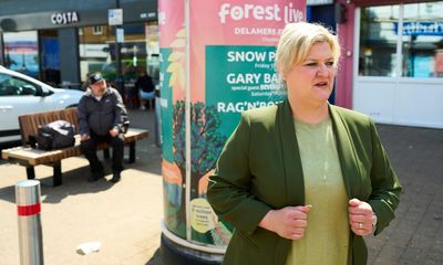 Labour fights to hold on to Runcorn in byelection despite Reform surge
