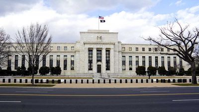 GDP Falls, ADP Jobs Data Is Soft. S&P 500 Cuts Loss On Tame Inflation