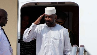 Mali forum backs five-year presidency for junta leader Assimi Goïta