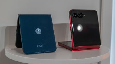 How many software updates is the Motorola Razr 2025 eligible for?