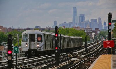 Man charged with attempted rape of person who died on New York subway