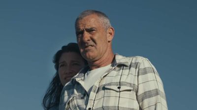 An Early Look at the Newest Season of HBO's '100 Foot Wave'