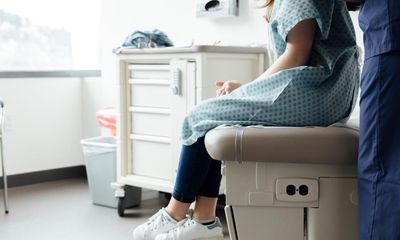 People with endometriosis more likely to experience early menopause, study finds