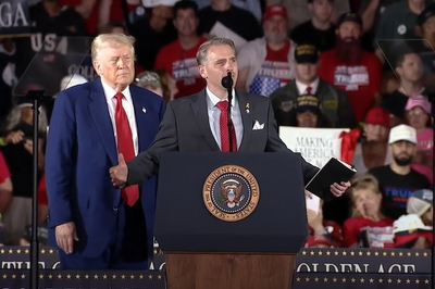 CNN, which blasted Fox after Hannity appeared on Trump rally stage, shrugs off Scott Jennings doing the same