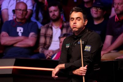 Ronnie O’Sullivan reaches another Crucible semi-final after seeing off Si Jiahui