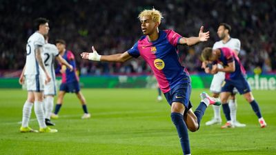 Lamine Yamal's UCL Goal for Barcelona Even Had Erling Haaland Star-Struck