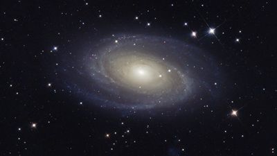 Amateur astrophotographer captures gorgeous view of Bode's galaxy from Death Valley