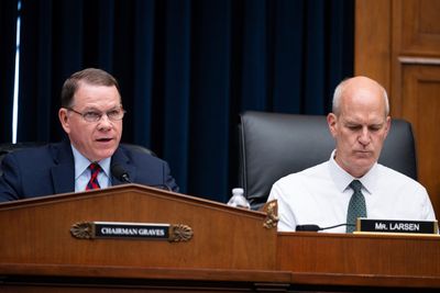 House Transportation advances reconciliation plan; focus on EV fee - Roll Call