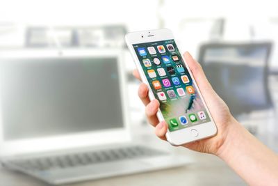 Apple's iOS 18.4 and 18.4.1 Updates Bring New Emojis and Intelligence Features, But CarPlay Glitches Persist