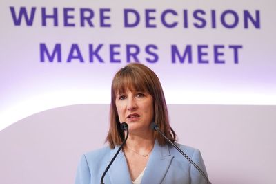 Chancellor Rachel Reeves under investigation by standards watchdog over free National Theatre tickets