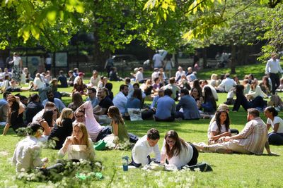 London sees warmest start to May on record as temperature hits 28C... and it's set to get even hotter