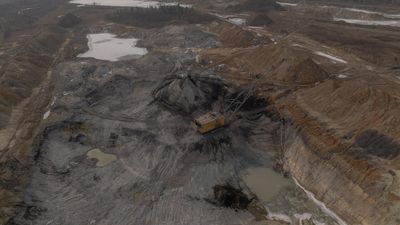 Ukraine, US sign minerals deal, marking shift from military to economic support