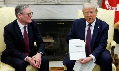Trump’s bid to host golf tournament in Britain could violate US constitution, experts warn