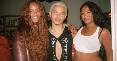 Sasha Obama Shows Off Figure Beside Malia At Party After Parents Broke Silence On Divorce Rumors