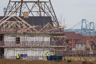 All new homes to be fitted with solar panels as part of Government's net zero plans