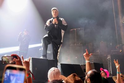 UK Counter-terrorism Unit Probes Rappers Kneecap But Music Stars Back Band