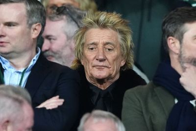 Ministers should ‘hang heads in shame’ as Rod Stewart pays for child’s diagnosis