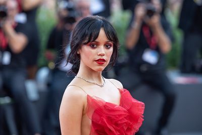 'She Doesn't Look Like Herself': Fans React to Jenna Ortega's Changing Face at The Weeknd Film Premiere