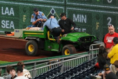 Man who fell from 21-foot Clemente Wall at PNC Park during Pirates game in critical condition