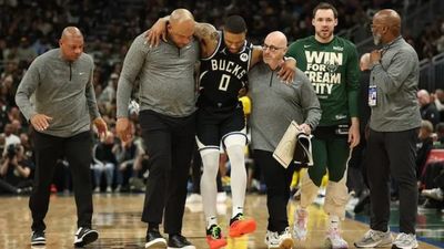 What recovery process will Damian Lillard go through to repair his Achilles tear?