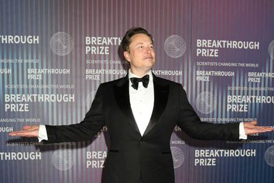 ‘The Rot Has Set In’ to Tesla Stock. Why Some Analysts Think There’s No Coming Back for TSLA in 2025.