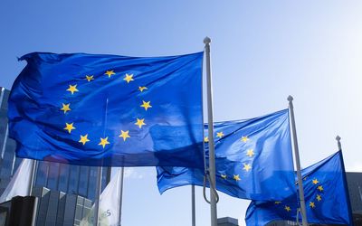 Microsoft says it would take the US to court to protect European cloud operations