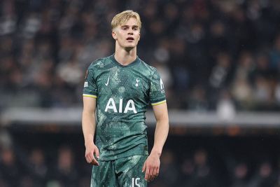 Tottenham: Ange Postecoglou provides Lucas Bergvall injury update after fresh Spurs blow