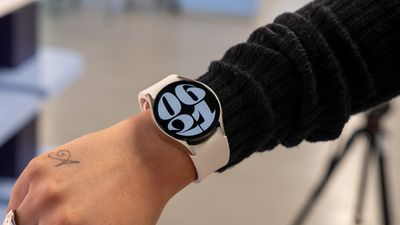 Samsung rolls out April updates to older Galaxy Watch models