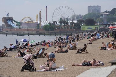 Bank holiday weekend to bring cooler weather after hottest day of the year