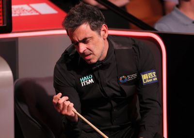 Why has Ronnie O'Sullivan changed his cue again during World Snooker Championship?