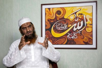 Bangladesh's Influential Islamists Promise Sharia As They Ready For Polls