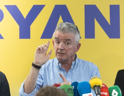 Ryanair threatens to 'reassess' a $30 billion Boeing order after getting U.S. flak for considering China's COMAC jets