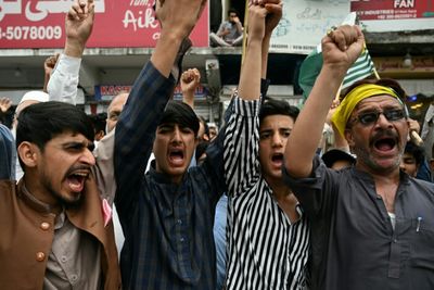 Pakistani Kashmir Orders Stockpiling Of Food As India Tensions Flare