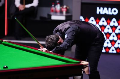 Ronnie O'Sullivan suffers session whitewash as Zhao Xintong lights up Crucible